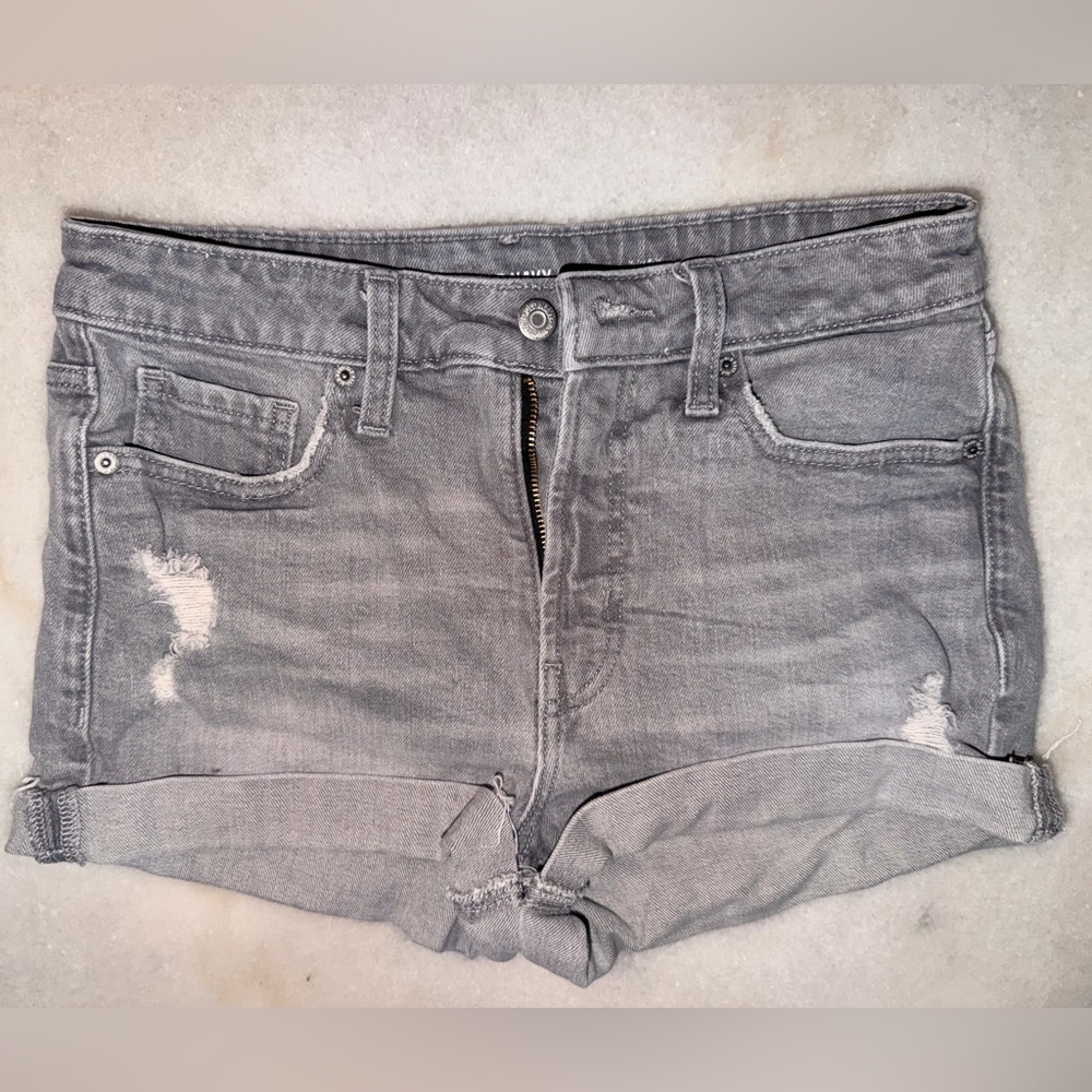 Old Navy Distressed Gray Denim Shorts Size 4